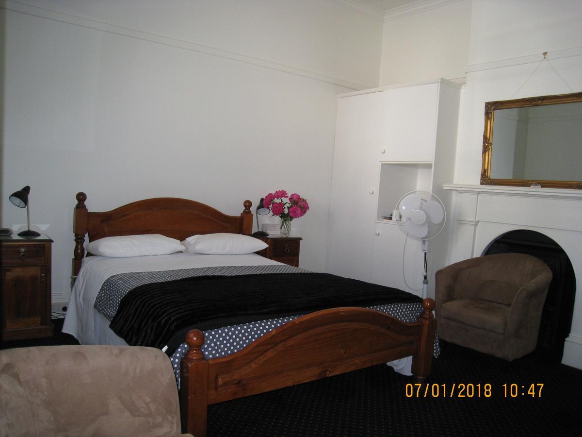 Hi George B&B Λόντσεστον Δωμάτιο φωτογραφία